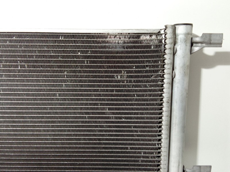 Recambio de condensador aire acondicionado para chevrolet cruze (j300) 2.0 cdi referencia OEM IAM 13377763  