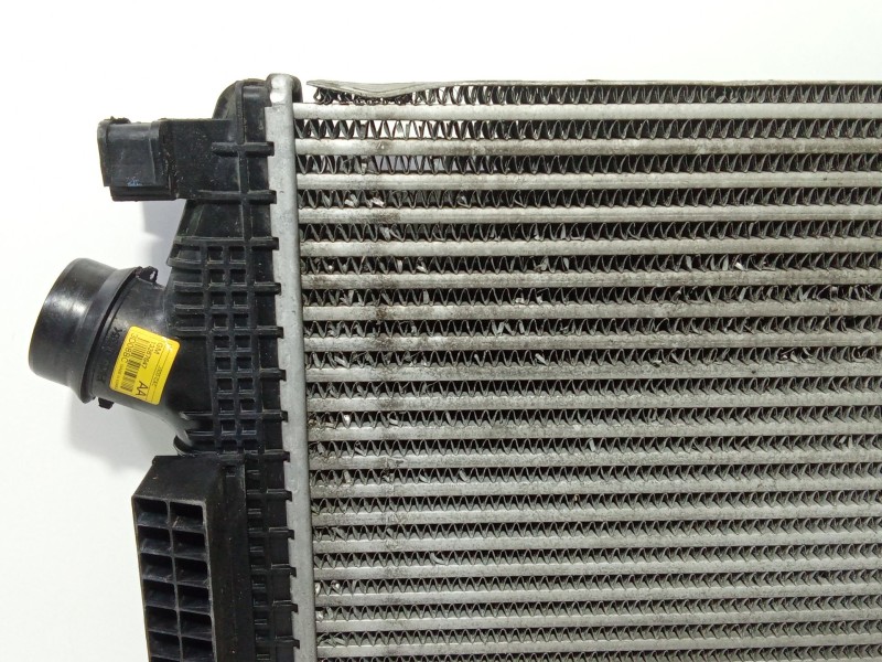 Recambio de intercooler para chevrolet cruze (j300) 2.0 cdi referencia OEM IAM 13267647  