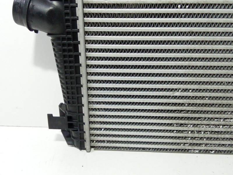 Recambio de intercooler para chevrolet cruze (j300) 2.0 cdi referencia OEM IAM 13267647  