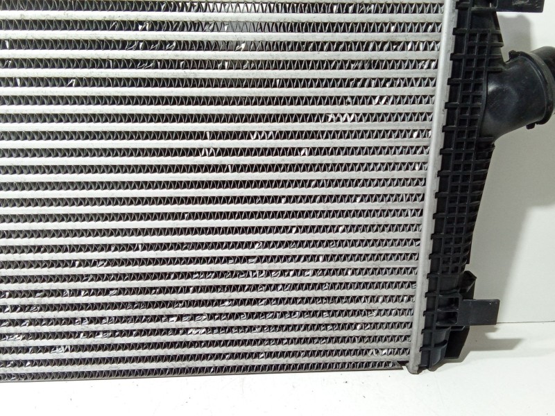 Recambio de intercooler para chevrolet cruze (j300) 2.0 cdi referencia OEM IAM 13267647  