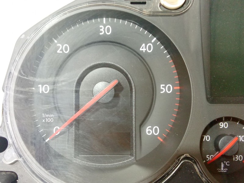 Recambio de cuadro instrumentos para volkswagen passat b6 (3c2) 2.0 tdi referencia OEM IAM 3C0920871E  