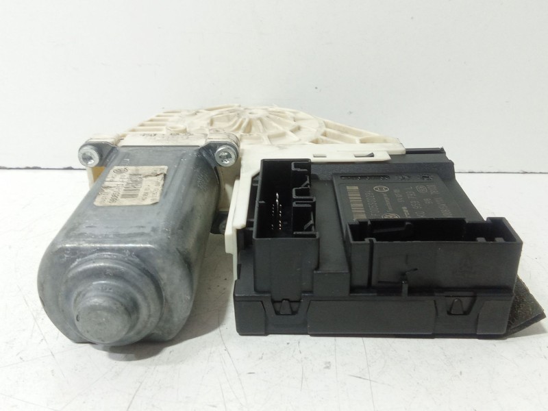 Recambio de motor elevalunas delantero izquierdo para volkswagen passat b6 (3c2) 2.0 tdi referencia OEM IAM 1K0959701P  