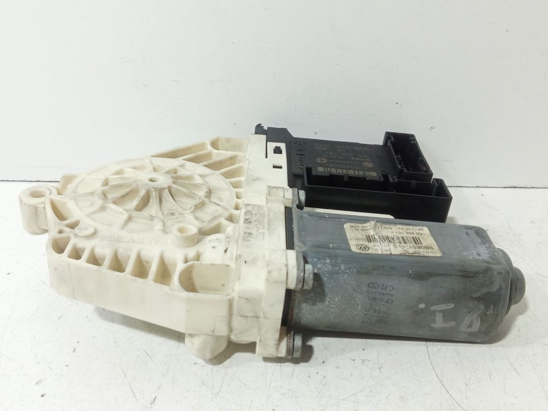 Recambio de motor elevalunas delantero izquierdo para volkswagen passat b6 (3c2) 2.0 tdi referencia OEM IAM 1K0959701P  