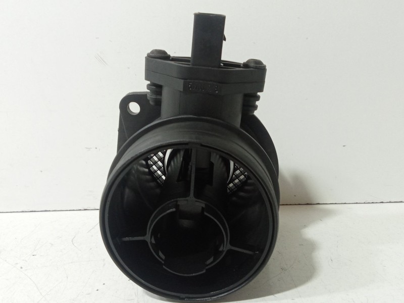Recambio de caudalimetro para volkswagen passat b6 (3c2) 2.0 tdi referencia OEM IAM 074906461B  