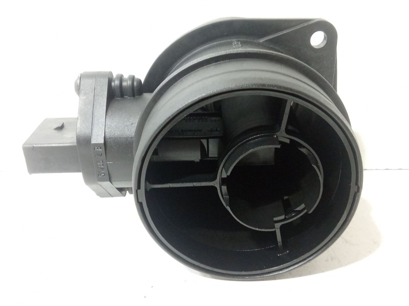 Recambio de caudalimetro para volkswagen passat b6 (3c2) 2.0 tdi referencia OEM IAM 074906461B  