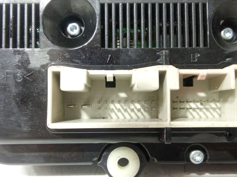 Recambio de mando climatizador para volkswagen passat b6 (3c2) 2.0 tdi referencia OEM IAM 3C0907044CR  