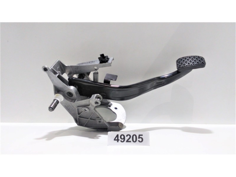 Recambio de pedal freno para bmw serie 3 touring (f31) 318d referencia OEM IAM 6876793 49205 