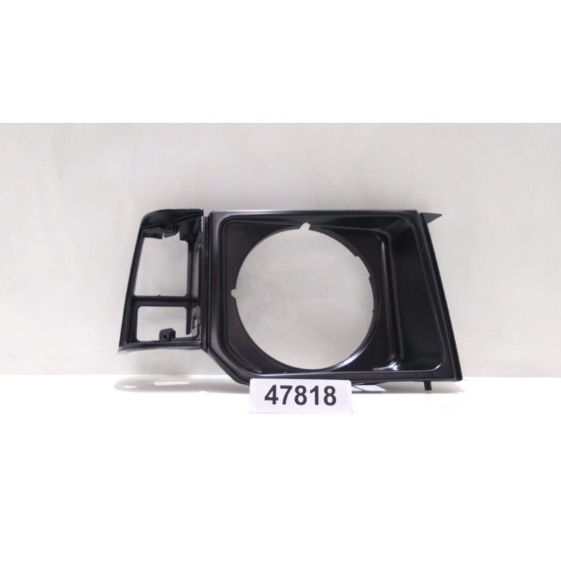 Recambio de molduras delanteras para mitsubishi montero (l040) 2300 td (2-ptas.) referencia OEM IAM 4D55 47818 