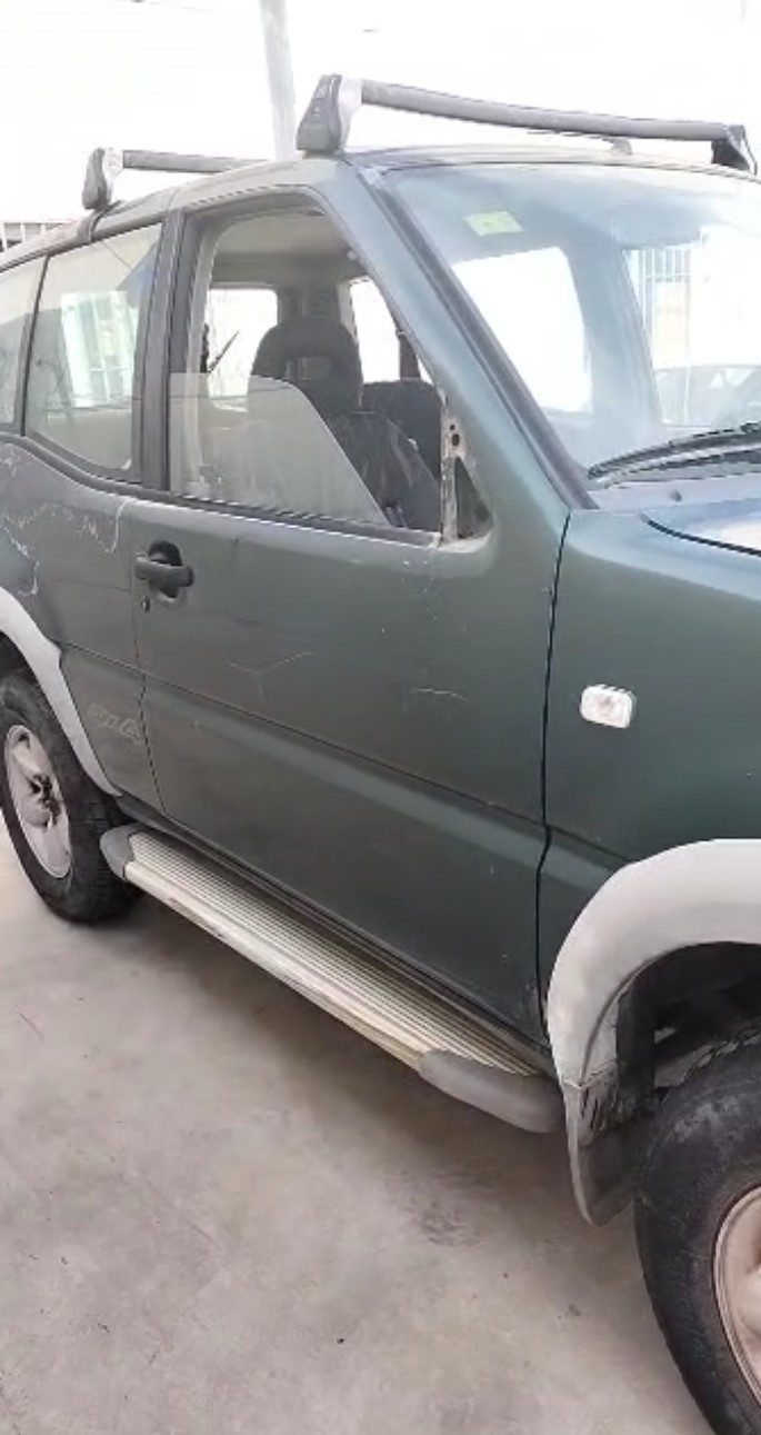 165000F001 AIR FILTER / R / 84495 / 179249 FOR NISSAN TERRANO / TERRANO.II R20 C