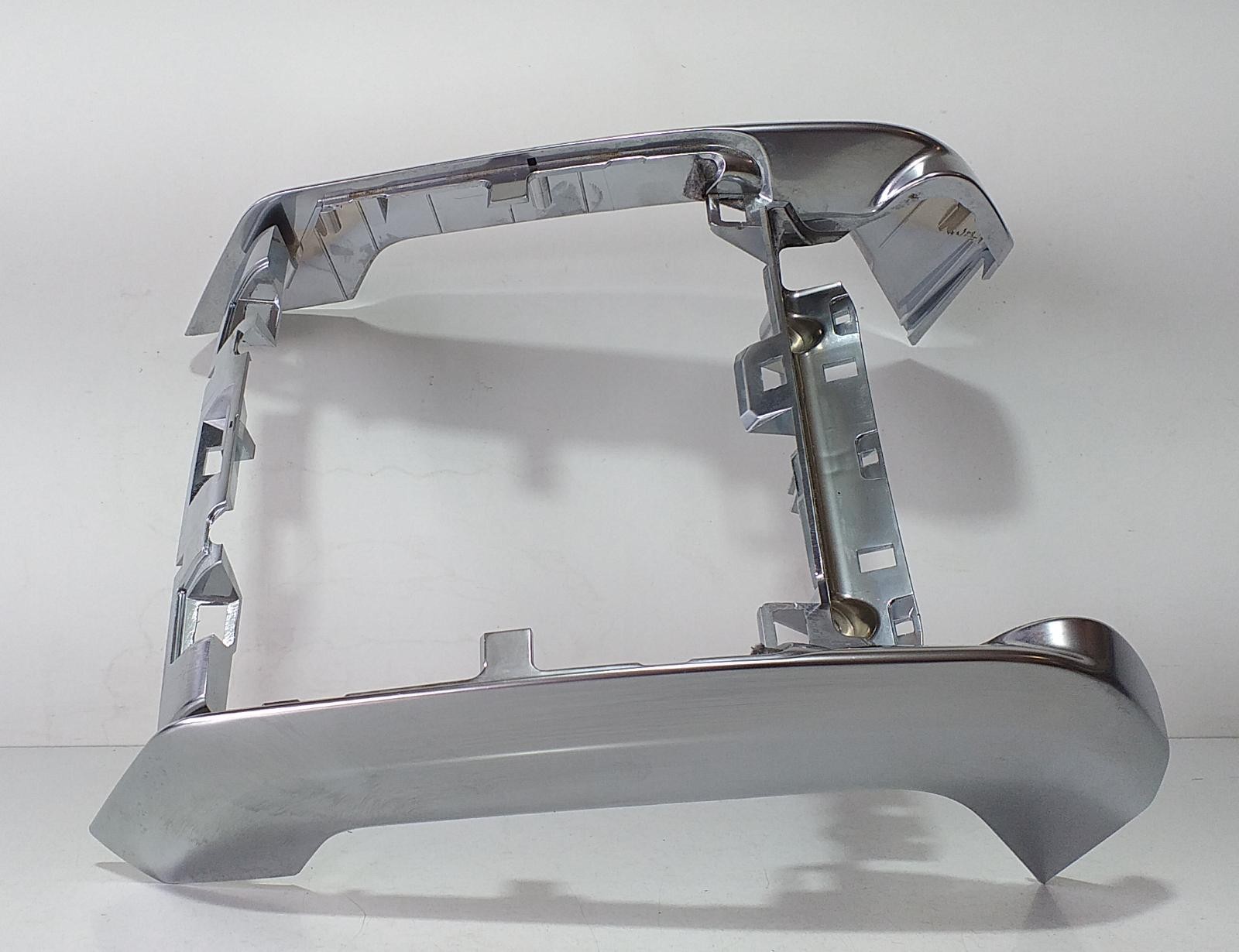 DK6267448A REAR DECORATIVE MOULDING / R / 70490 / 165243 FOR LAND ROVER RANGE RO - Photo 5/10