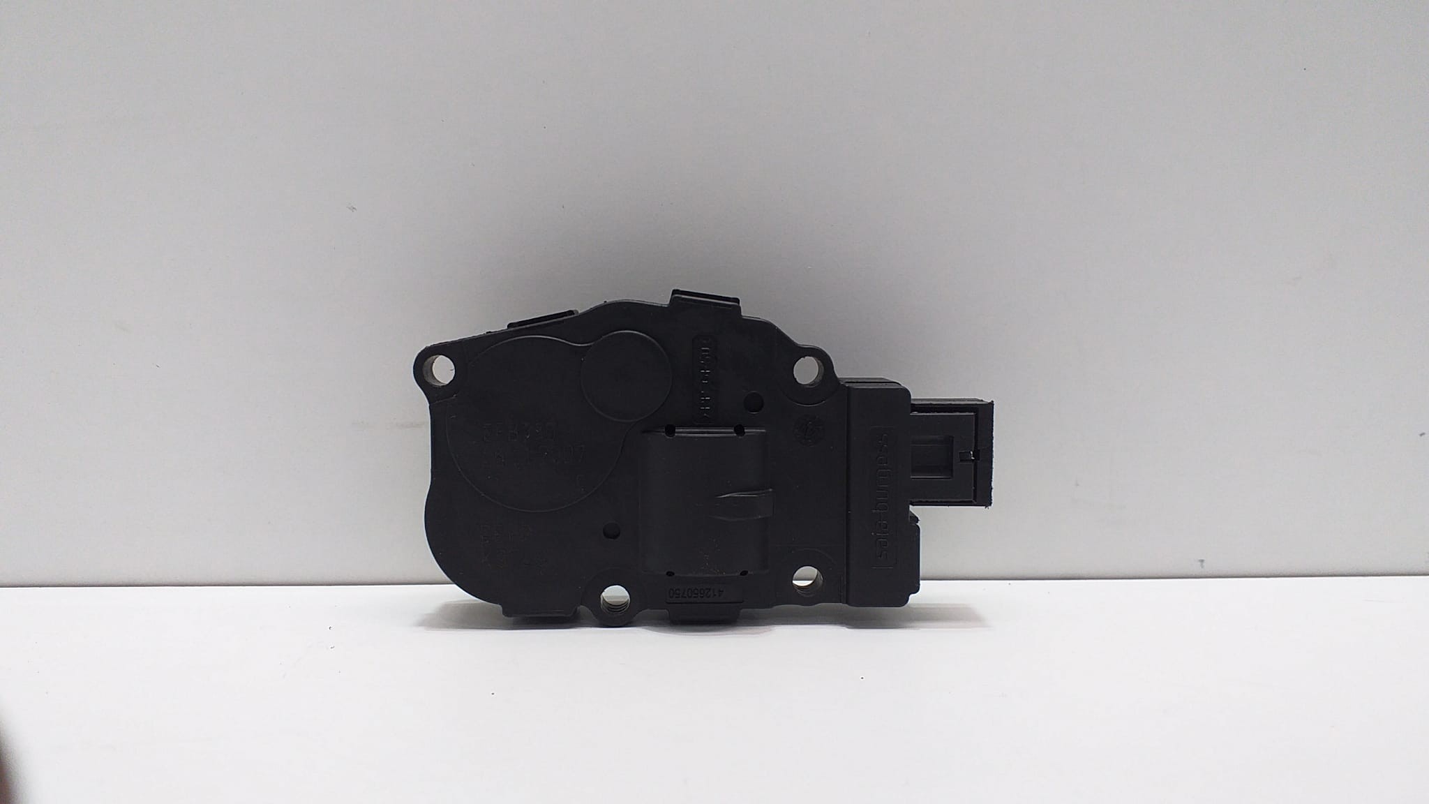 EFB330 MOTOR APERTURA TRAMPILLAS CLIMATIZADOR / 51419 / 145220 PARA AUDI A5 COUP - Photo 3 sur 6