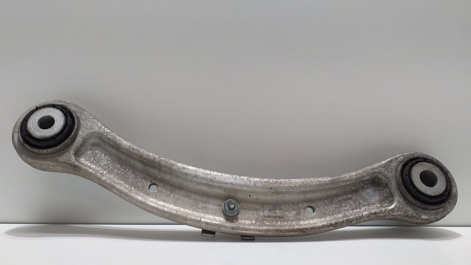 7L0505375A BRAZO SUSPENSION SUPERIOR TRASERO DERECHO / 52410 / 146450 PARA VOLKS - Photo 2/3