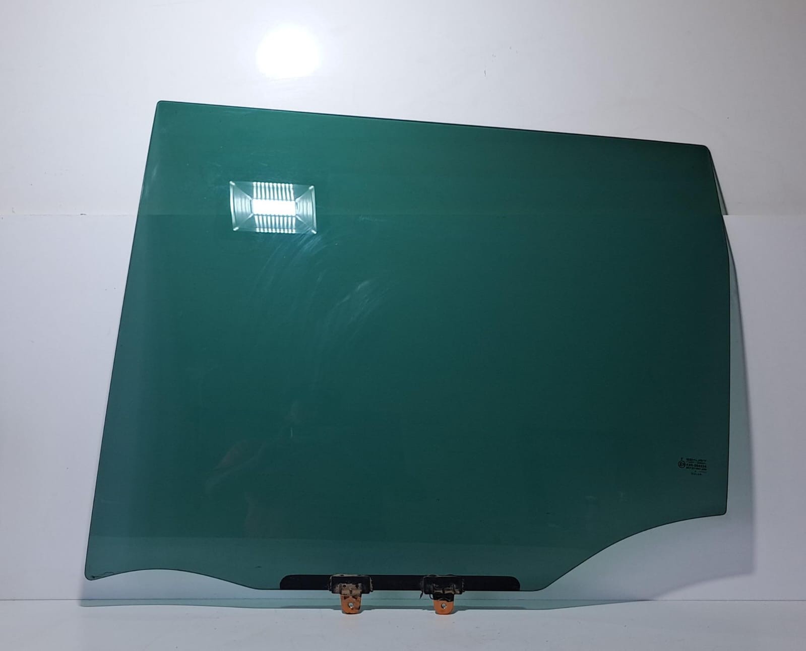 Finestra Posteriore Carbest per Volkswagen T5 2004-2016 Finestra Posteriore Carbest per Volkswagen T5 2004-2016