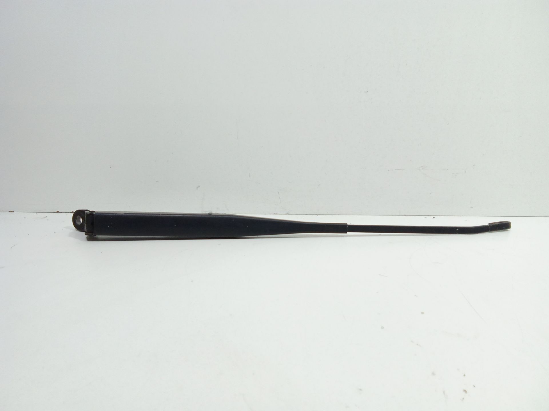 TD27TI BRAZO LIMPIA DELANTERO DERECHO / 266752 PARA NISSAN TERRANO II R20 2.7